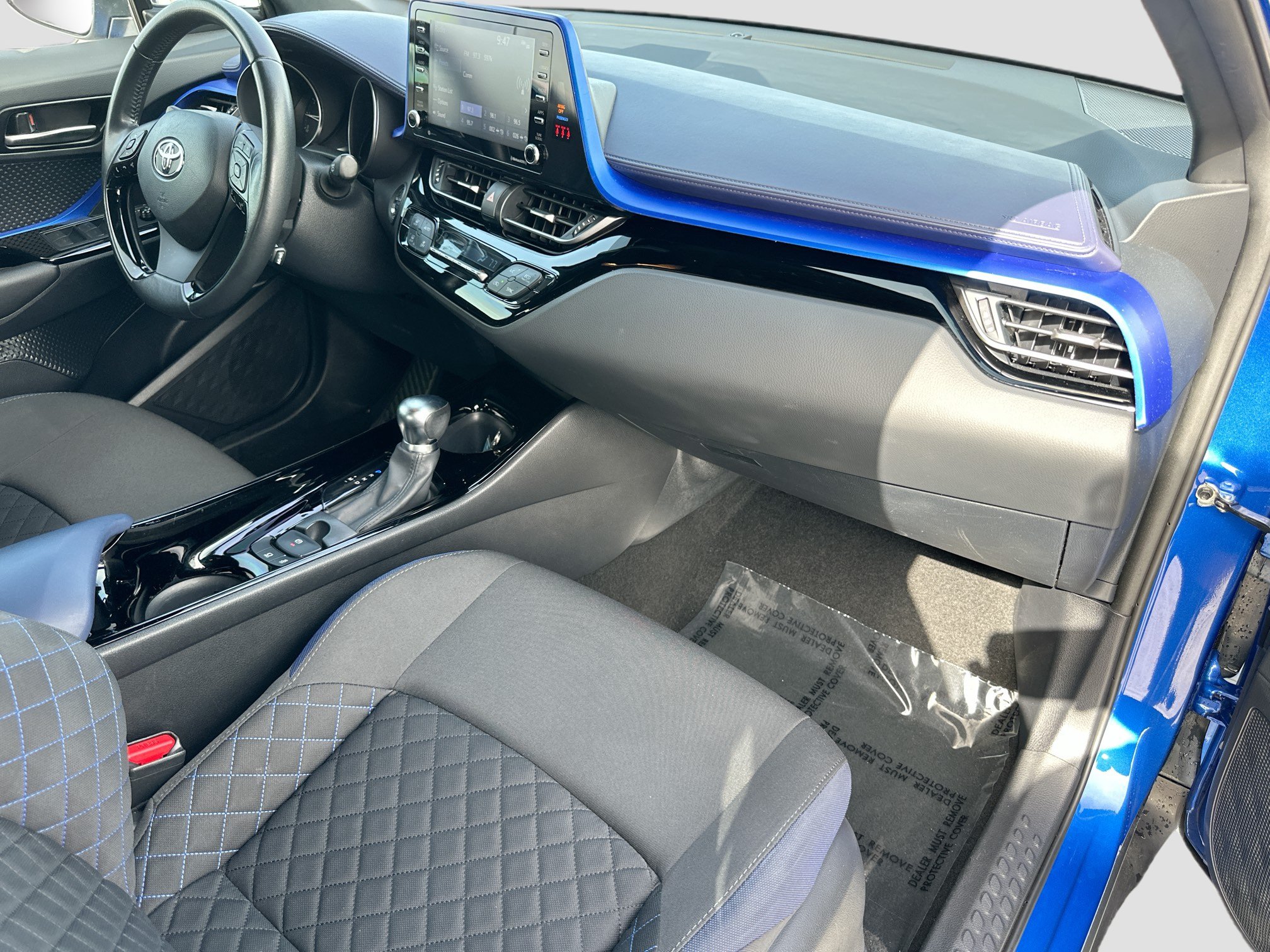 Used 2020 Toyota C-HR XLE FWD image 26