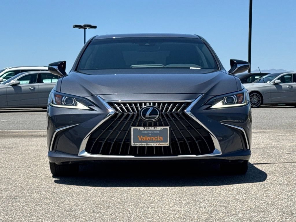 Used 2025 Lexus ES 350 w/ Premium Package FWD image 3