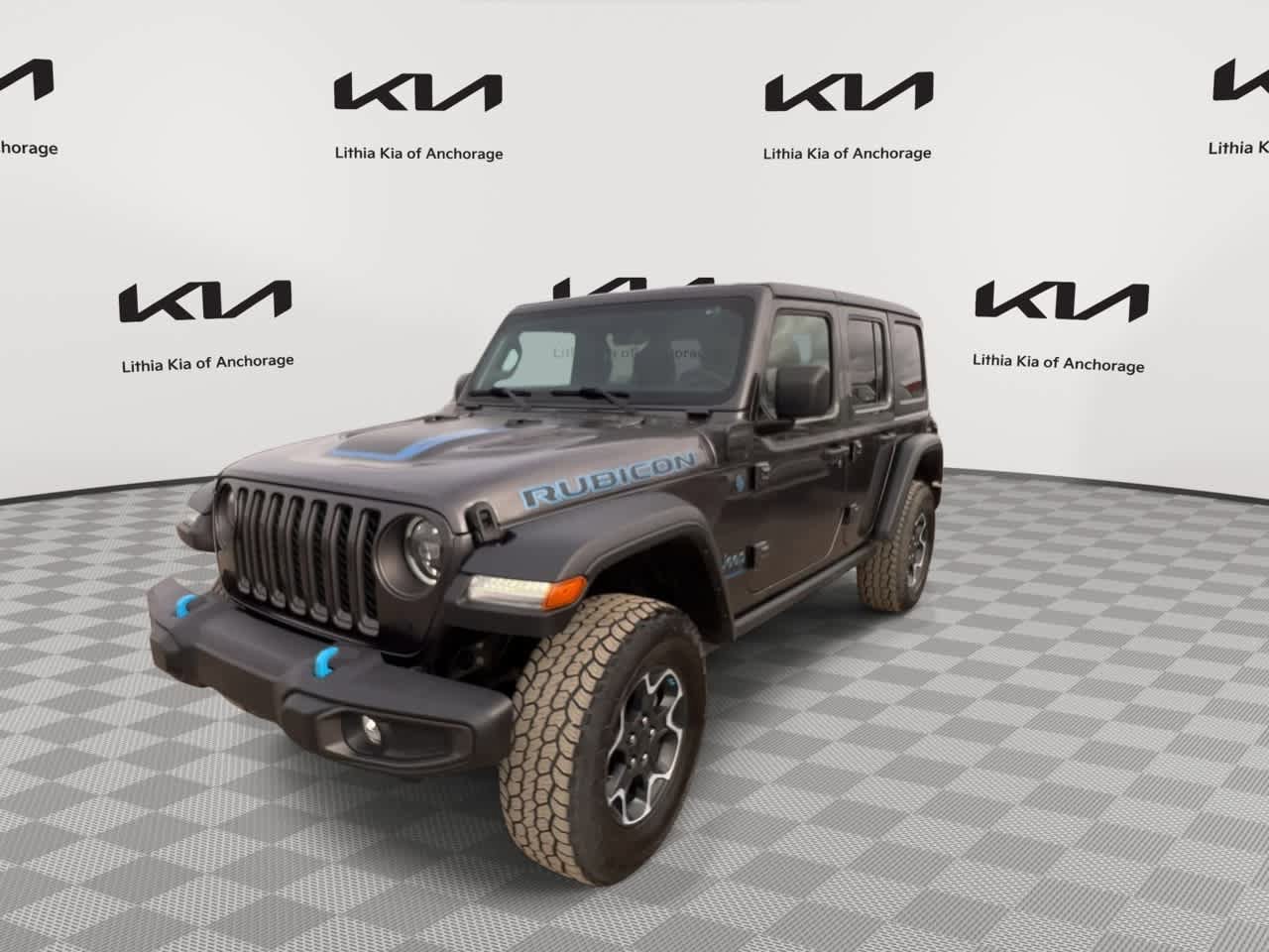 Used 2023 Jeep Wrangler Unlimited Rubicon 4xe w/ Cold Weather Group AWD/4WD image 5