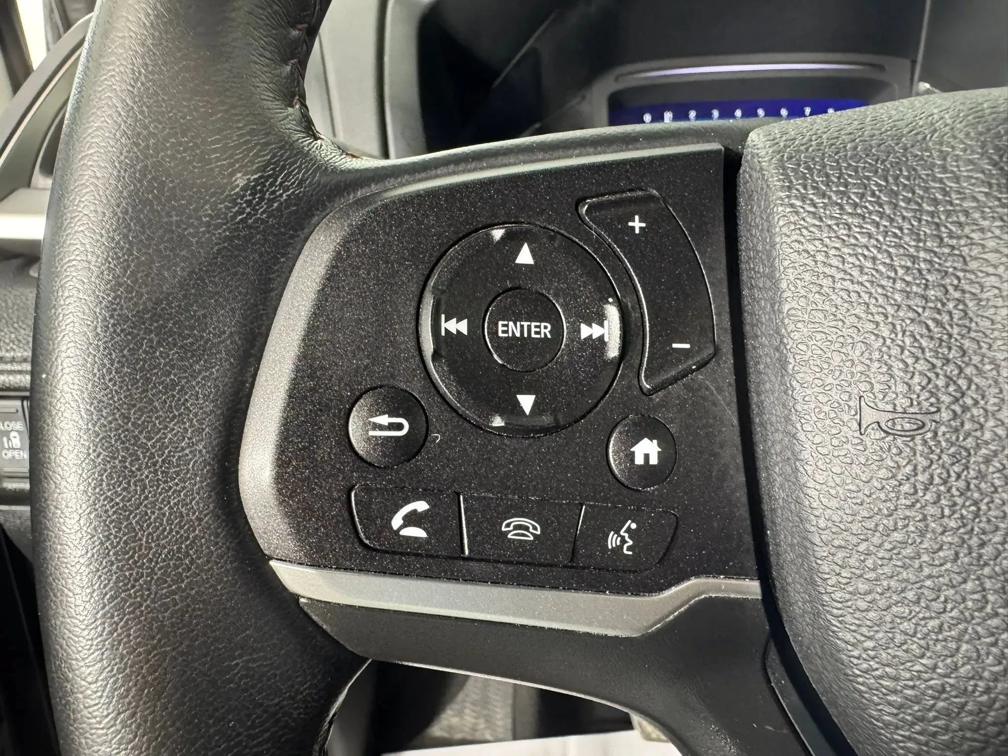 Used 2023 Honda Odyssey Sport image 15