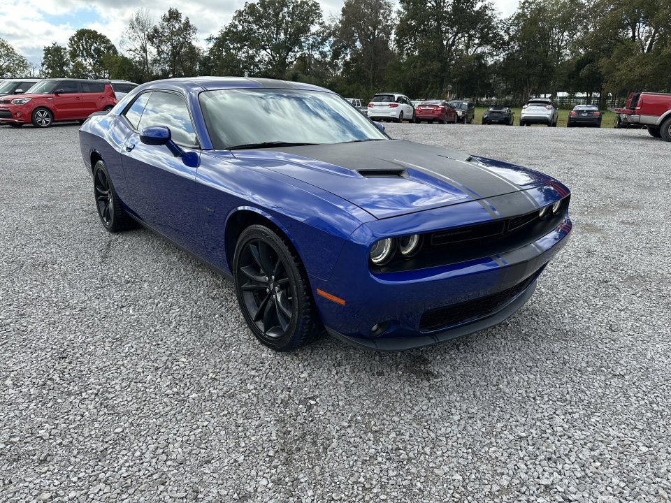 Used 2018 Dodge Challenger R/T w/ Blacktop Package image 3
