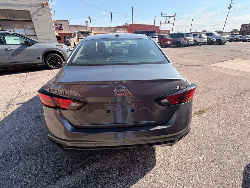 Certified 2025 Nissan Altima 2.5 SL FWD image 4