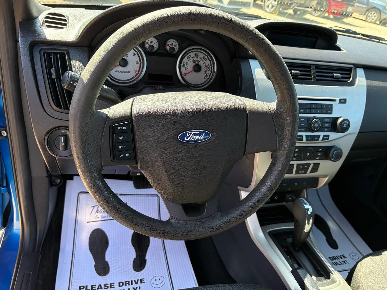 Used 2010 Ford Focus SE FWD image 14