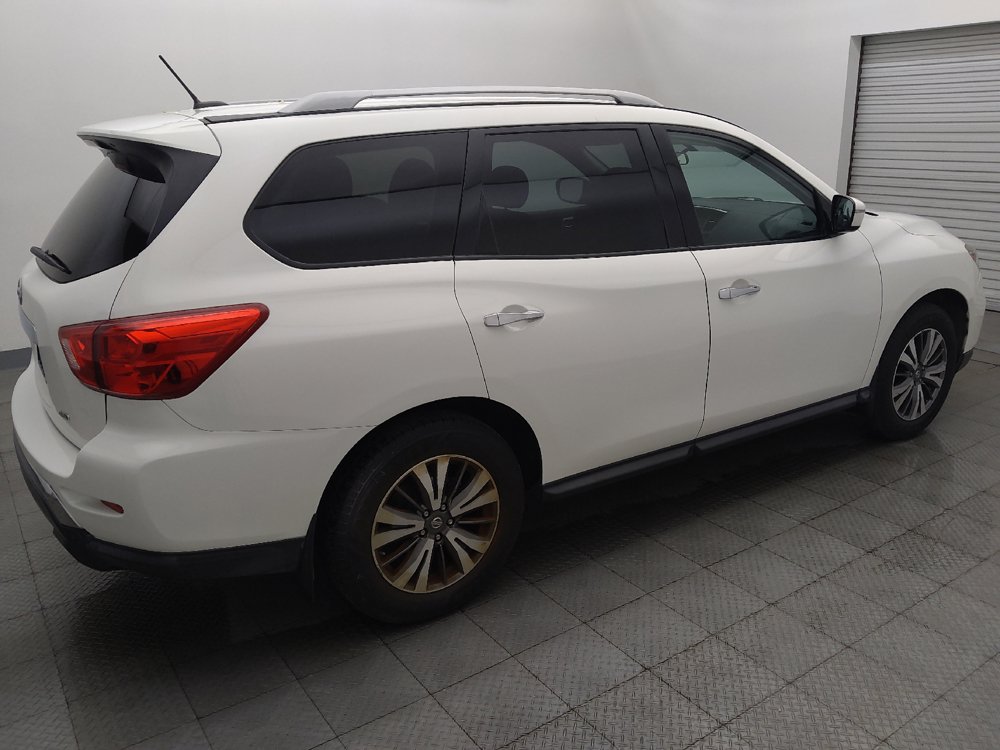 Used 2017 Nissan Pathfinder S AWD/4WD image 10