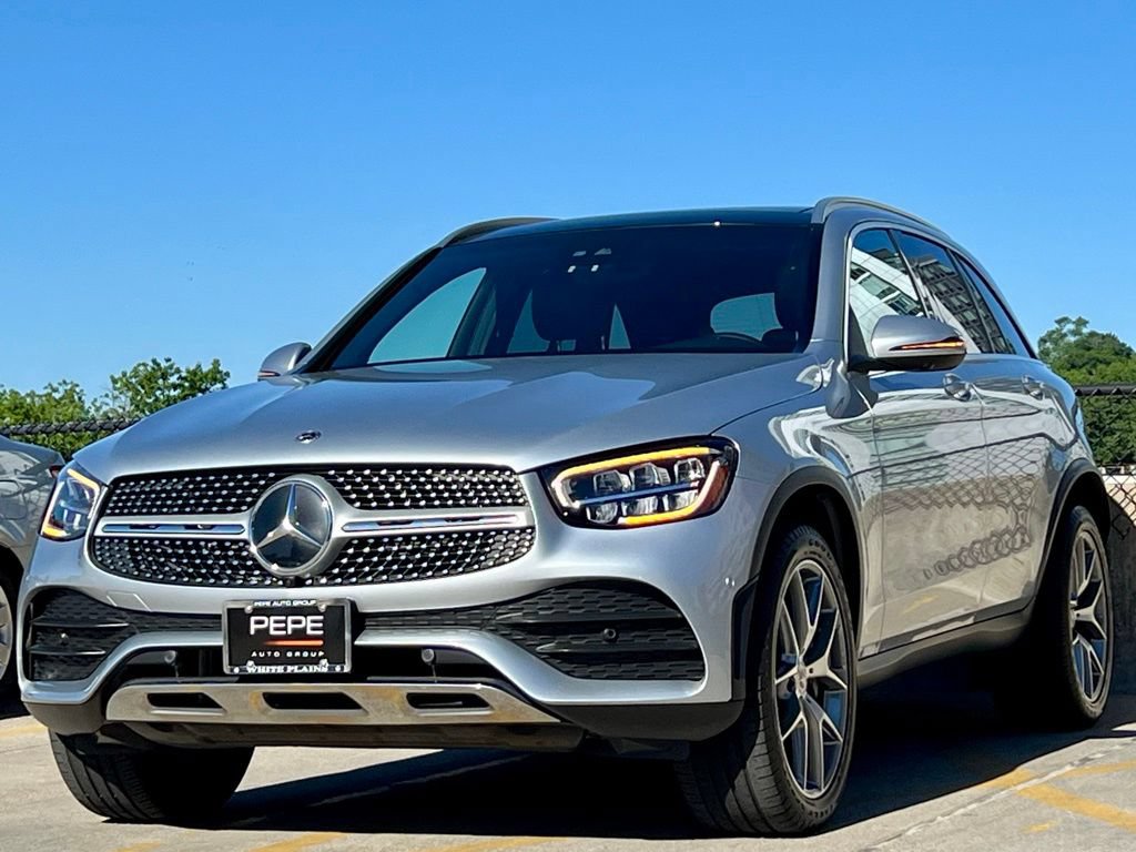 Used 2022 Mercedes-Benz GLC 300 4MATIC image 4