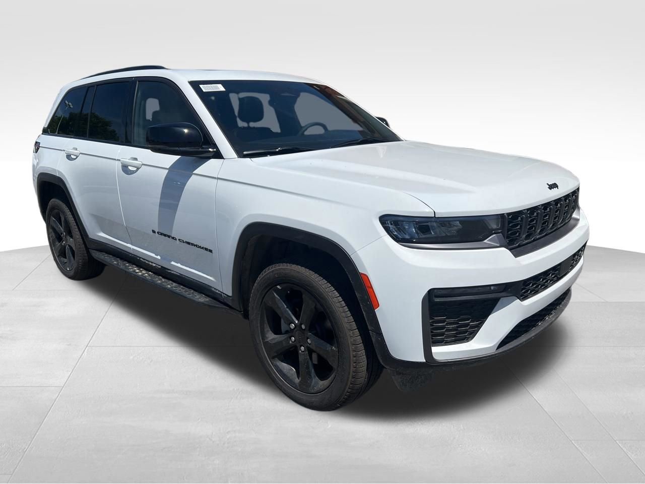 New 2026 Jeep Grand Cherokee Limited w/ Limited Altitude Package AWD/4WD image 7