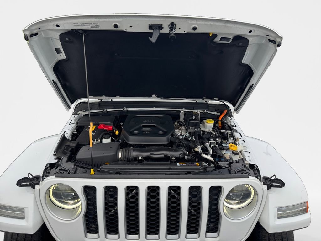 Used 2023 Jeep Wrangler Unlimited Sahara image 24