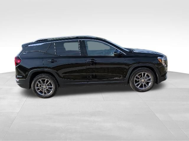 Used 2022 GMC Terrain SLT FWD image 2