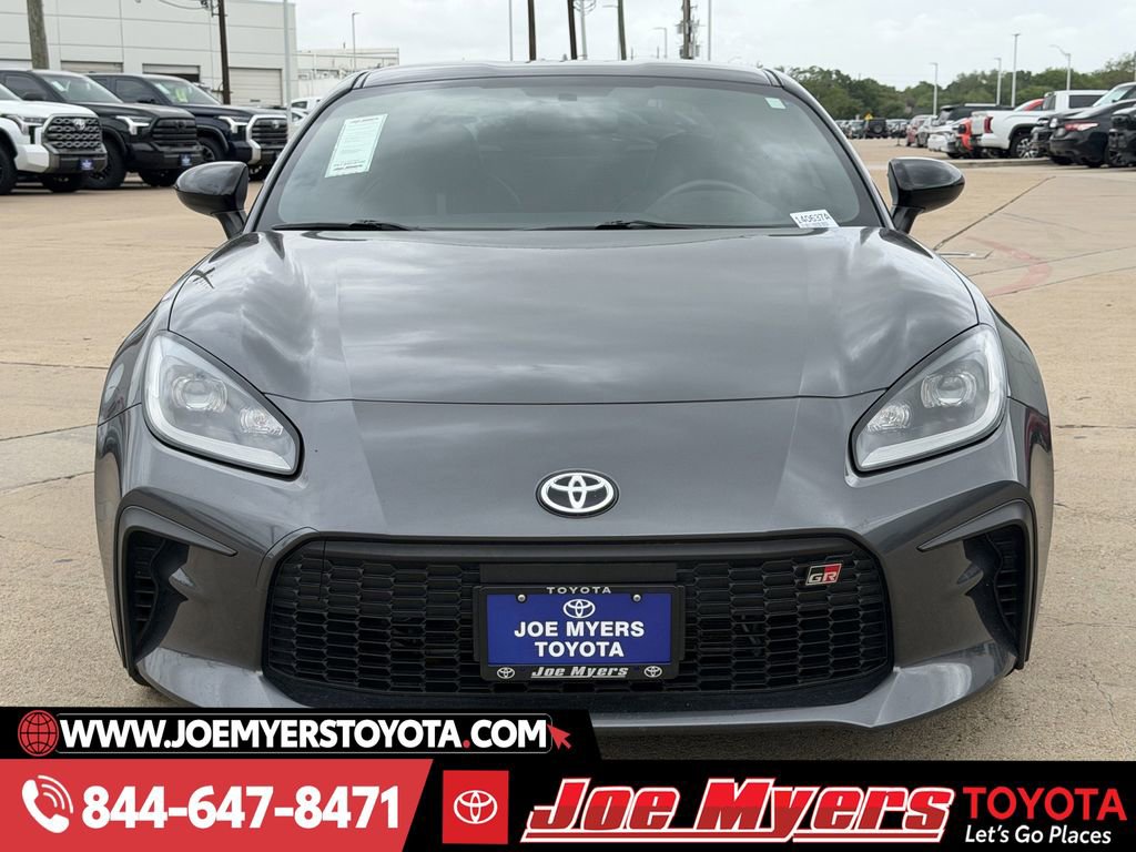 Used 2022 Toyota GR86 Premium image 3