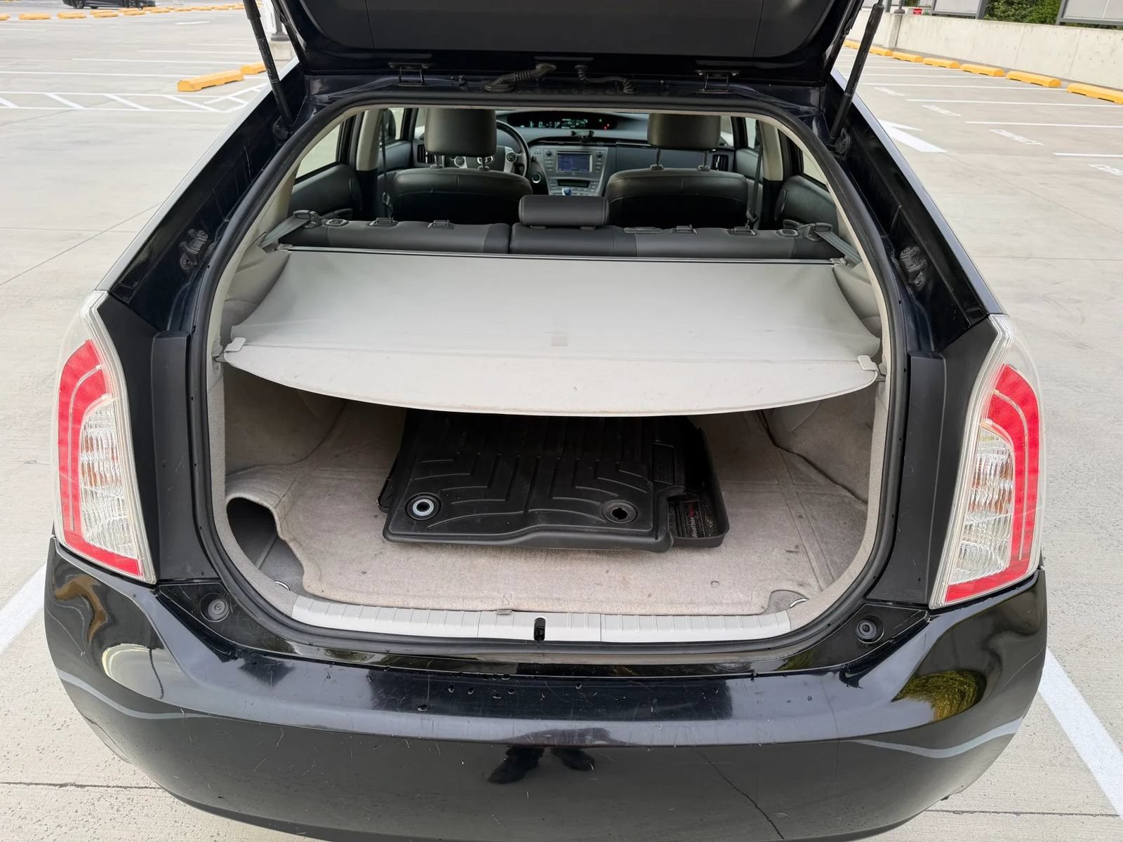 Used 2014 Toyota Prius Four FWD image 12