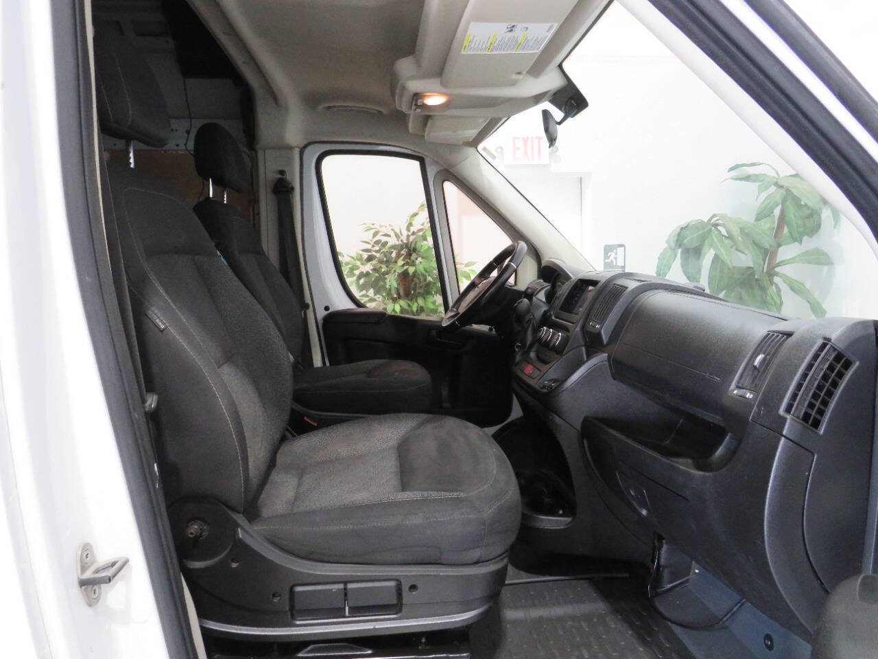 Used 2014 RAM ProMaster 2500 w/ Interior Convenience Group FWD image 8
