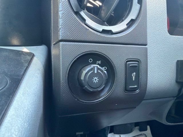 Used 2013 Ford F550 4x4 Regular Cab Super Duty w/ Payload Upgrade Pkg image 16