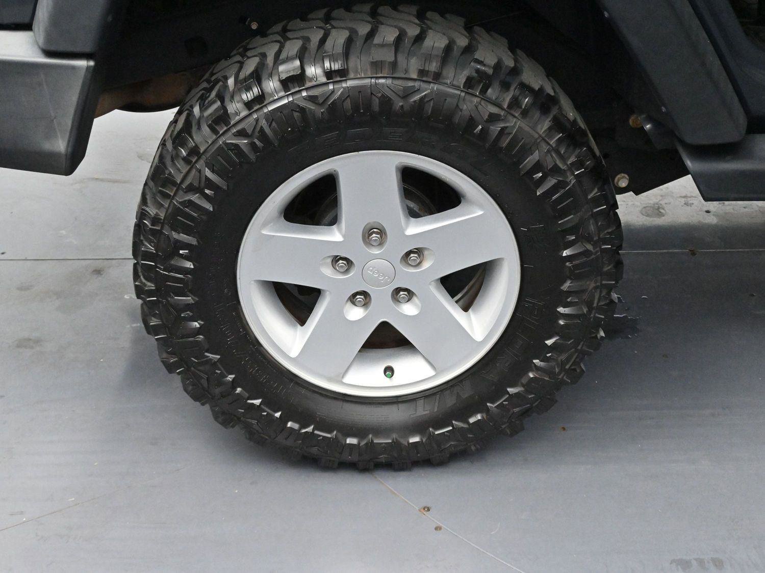 Used 2017 Jeep Wrangler Unlimited Sport w/ Quick Order Package 24S image 28