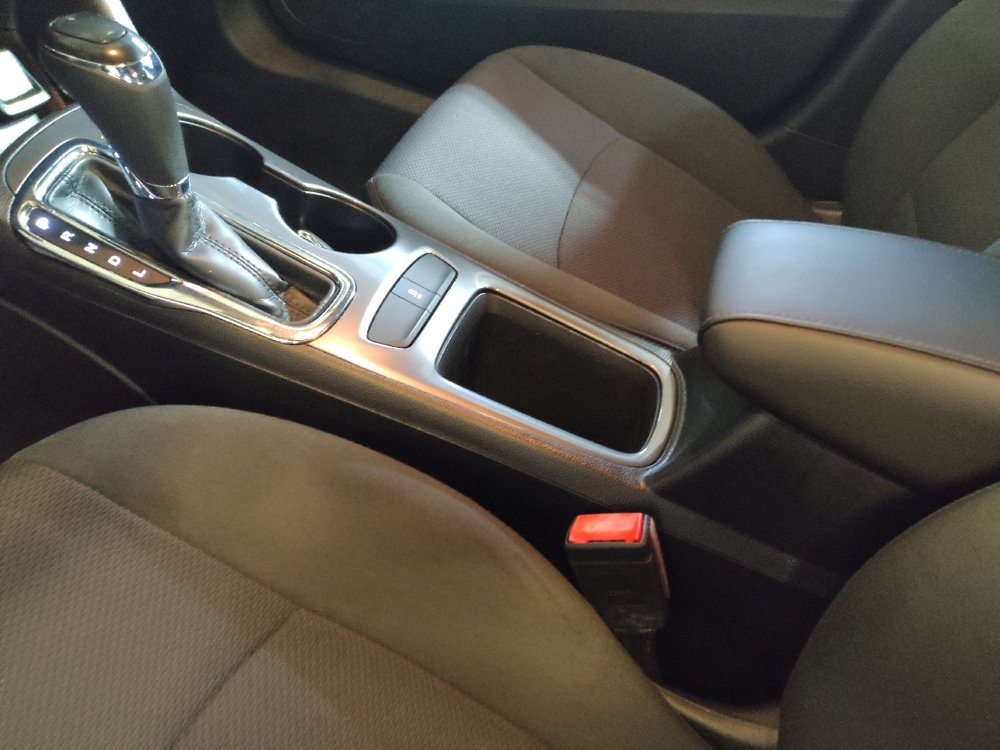 Used 2017 Chevrolet Cruze LT w/ Convenience Package FWD image 26