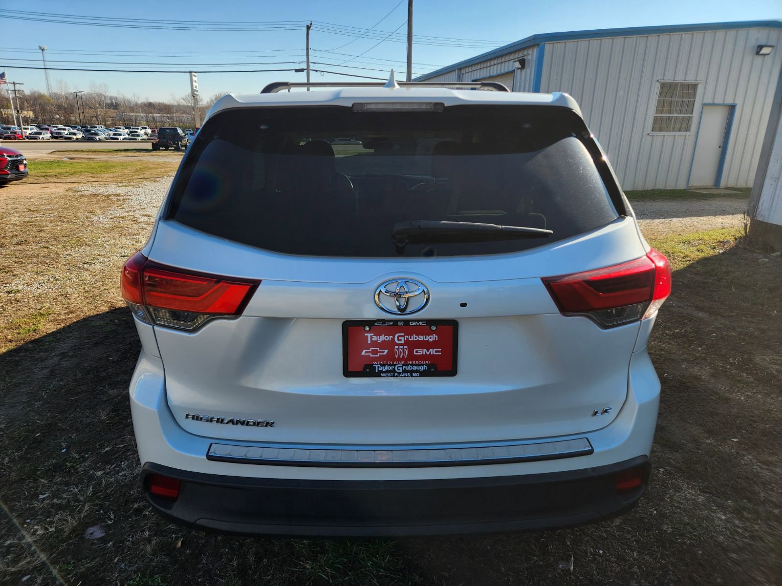 Used 2018 Toyota Highlander FWD V6 image 6