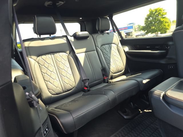 Used 2025 Jeep Grand Wagoneer L Series III w/ Rear Seat Video Group 1 AWD/4WD image 56