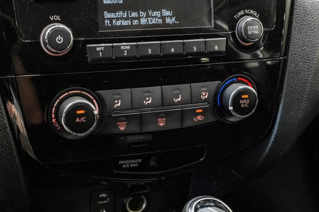 Used 2018 Nissan Rogue Sport S w/ S Appearance Package FWD image 27