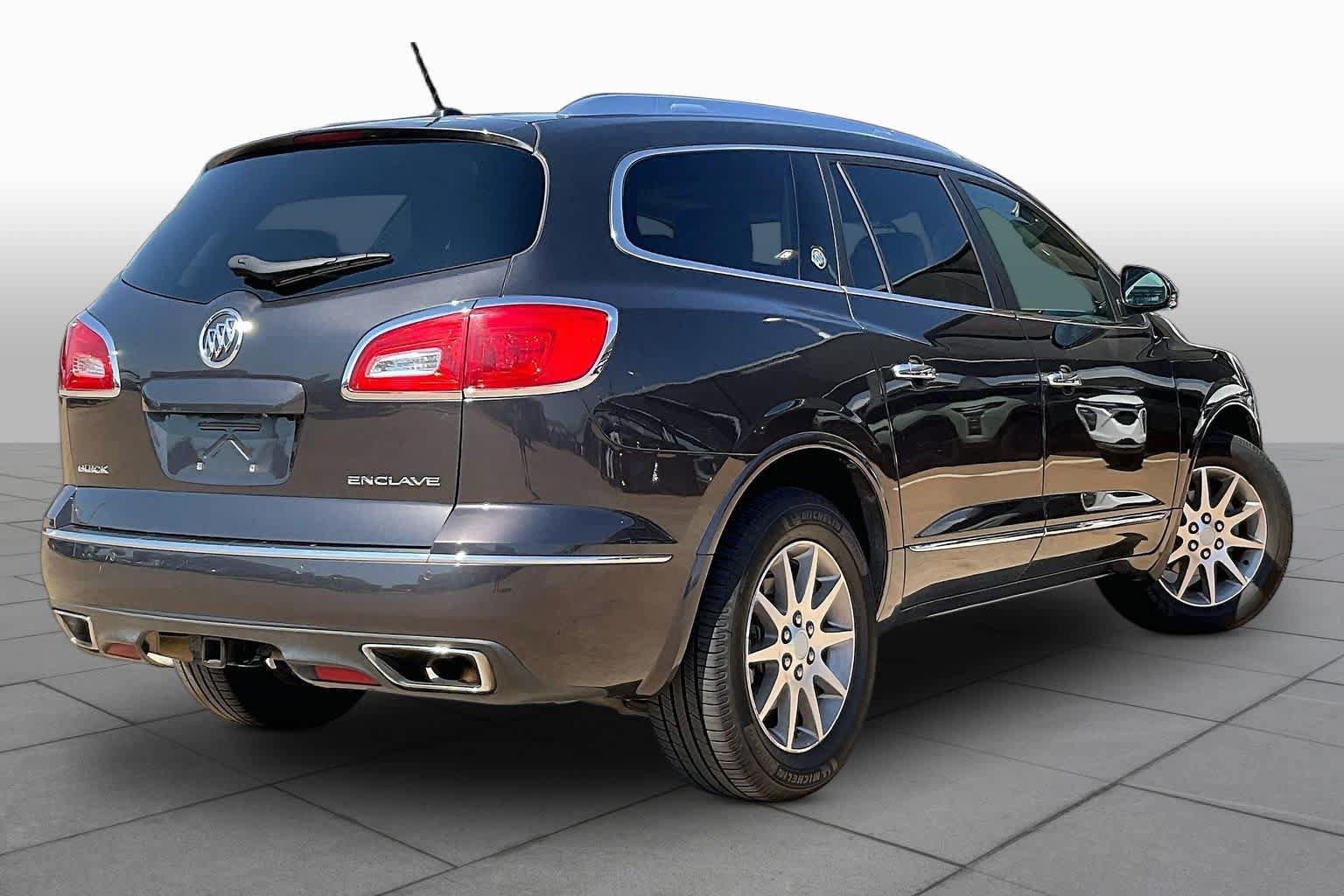 Used 2015 Buick Enclave Leather w/ Trailering Package FWD image 12