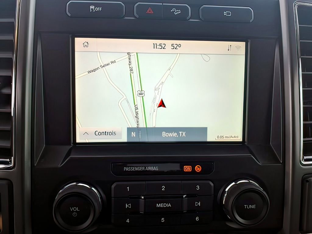 Used 2022 Ford F250 XLT w/ XLT Premium Package image 9