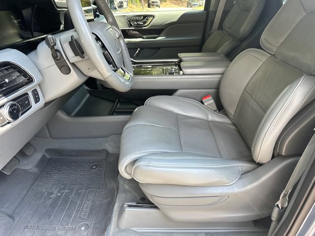 Used 2019 Lincoln Navigator L Reserve AWD/4WD image 11