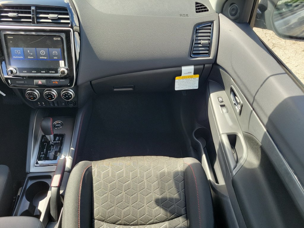 New 2027 Mitsubishi Outlander Sport LE AWD/4WD image 18