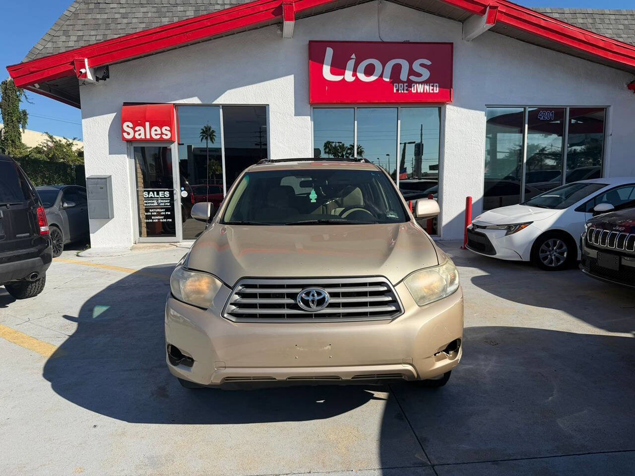 Used 2010 Toyota Highlander 2WD image 1