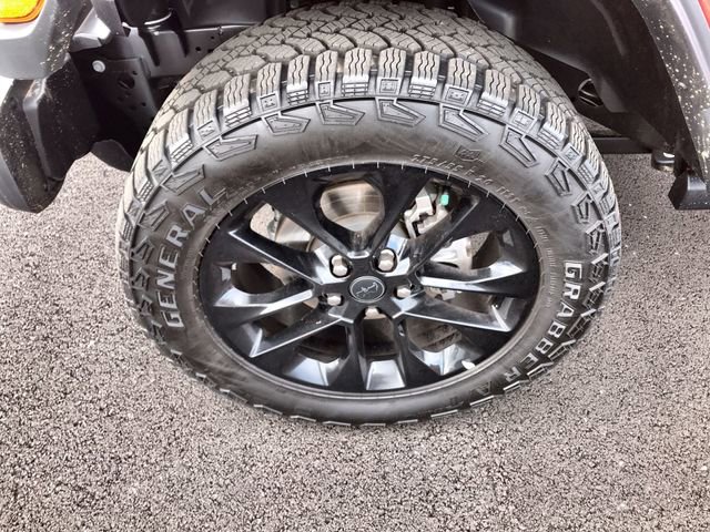 Used 2025 Jeep Gladiator Sport image 10