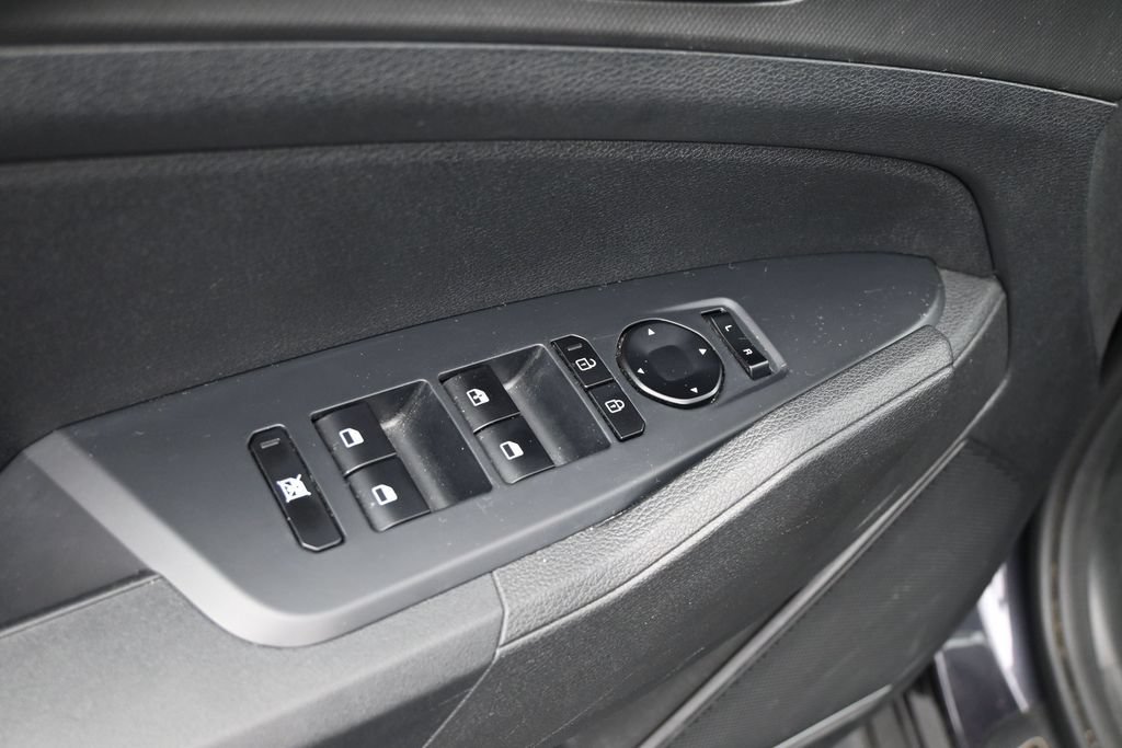 Used 2026 Kia Sportage LX FWD image 21