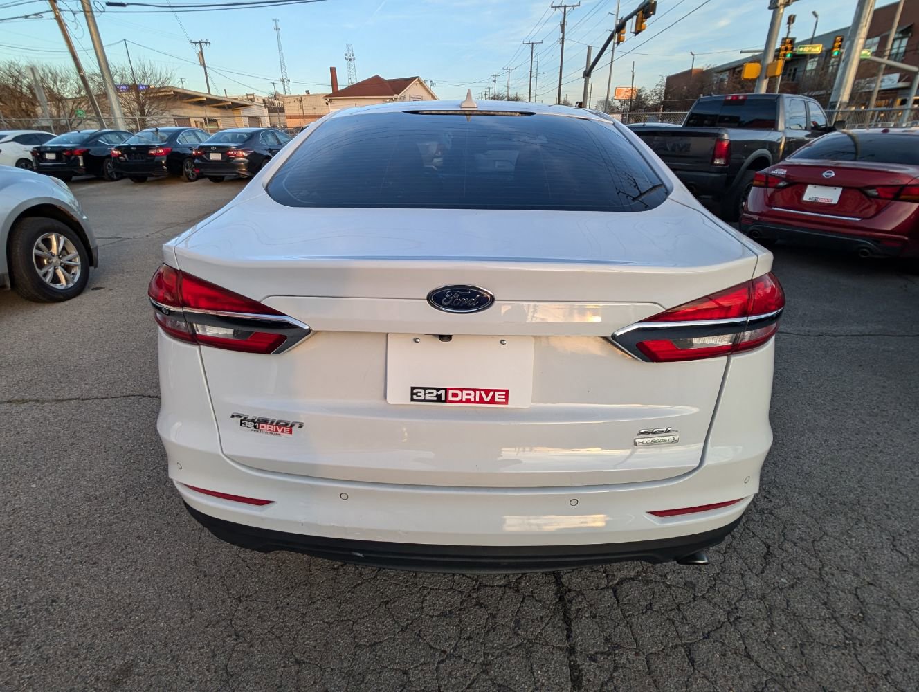 Used 2019 Ford Fusion SEL image 7