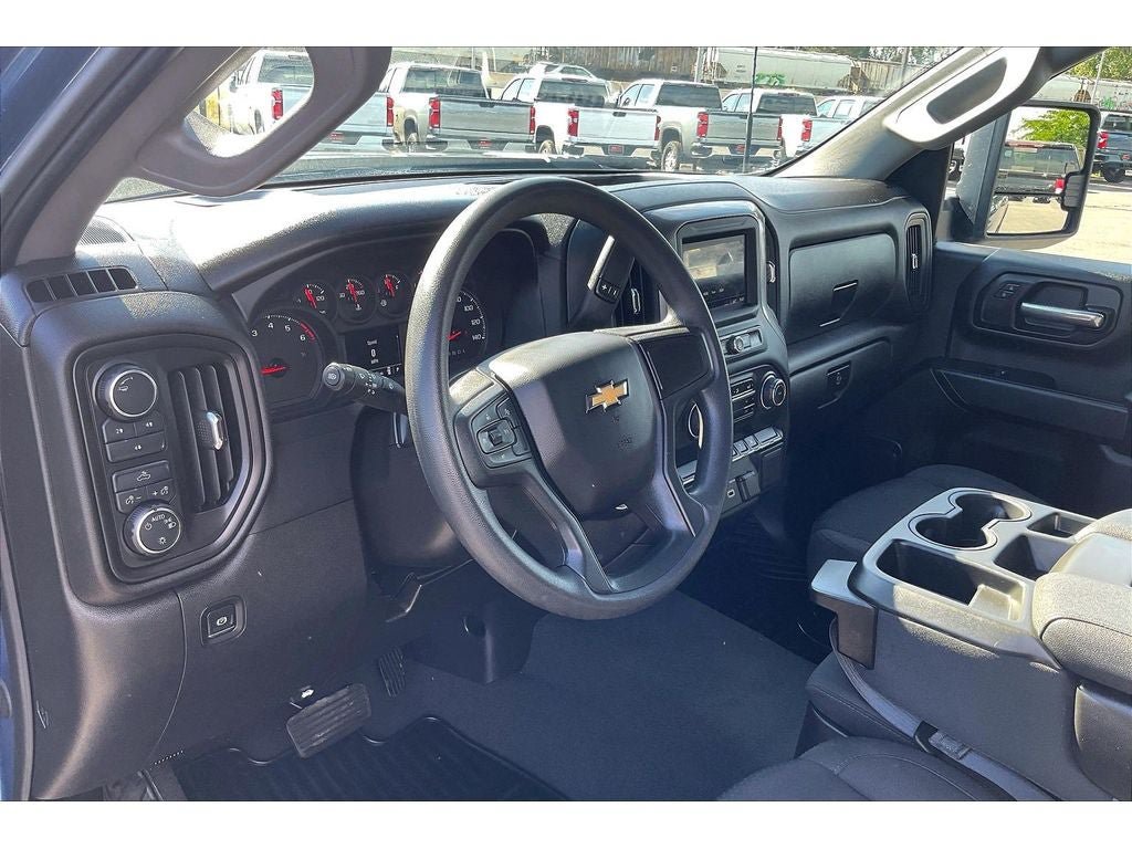 Used 2024 Chevrolet Silverado 2500 Custom AWD/4WD image 16