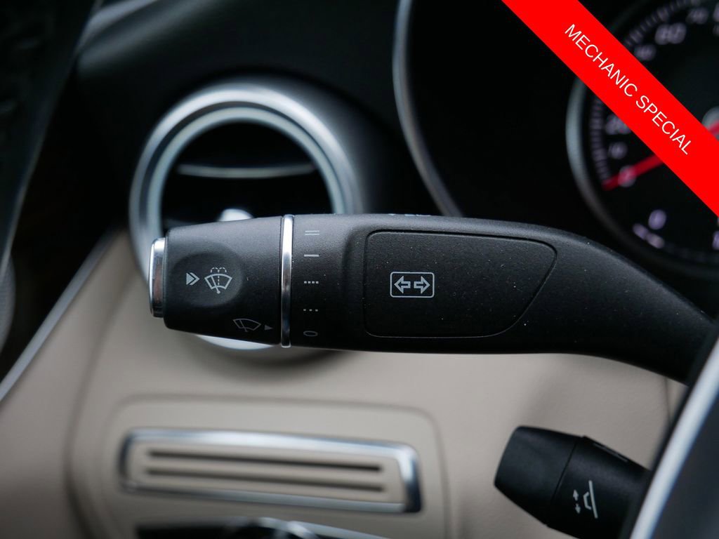 Used 2015 Mercedes-Benz C 300 4MATIC Sedan image 20