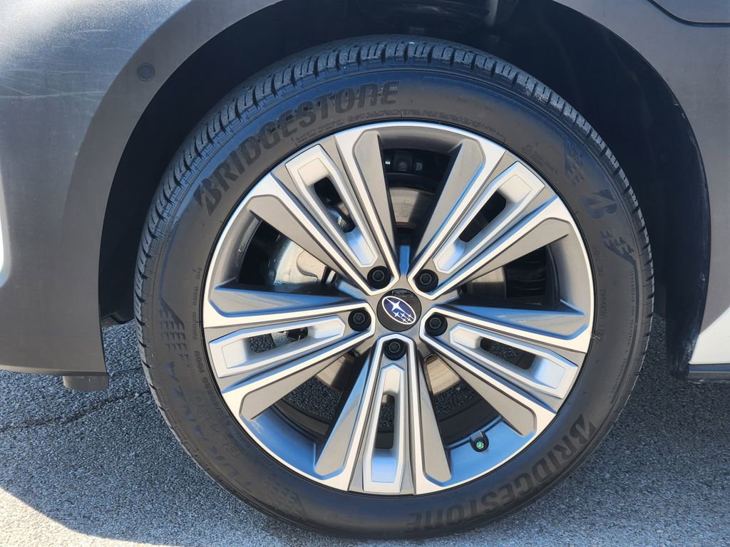 Used 2025 Subaru Solterra AWD/4WD image 10