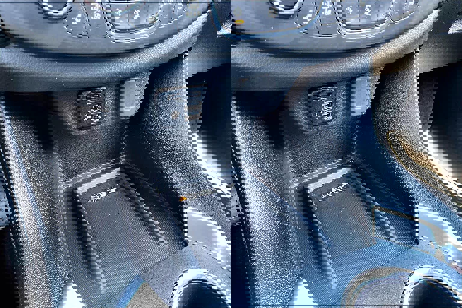 Used 2023 Chevrolet Traverse Premier w/ Redline Edition image 33