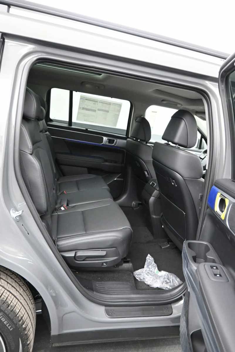 New 2026 Hyundai Santa Fe Limited AWD/4WD image 12