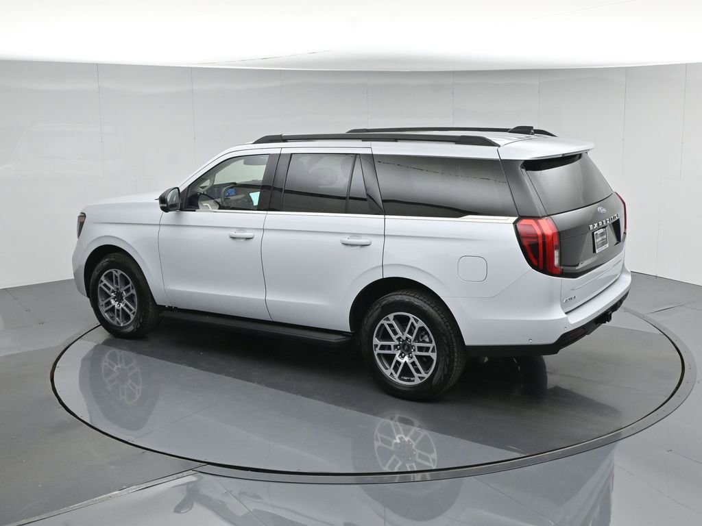 Used 2025 Ford Expedition Active AWD/4WD image 49