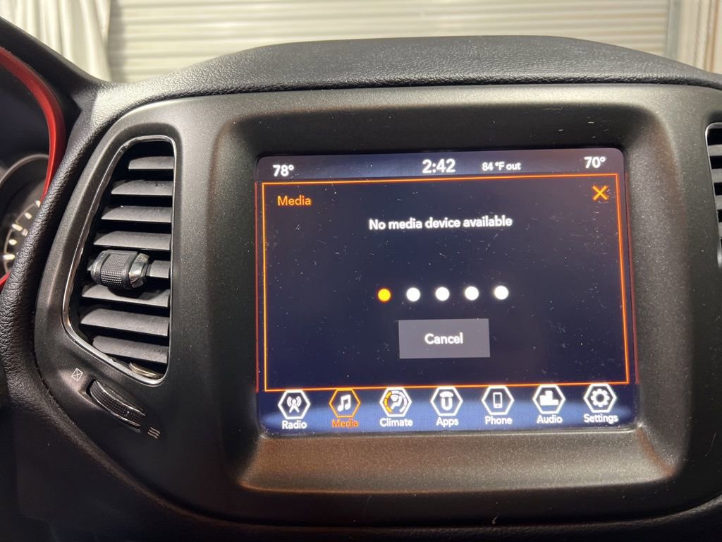 Used 2020 Jeep Compass Trailhawk AWD/4WD image 32