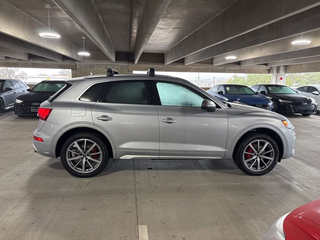 Used 2025 Audi SQ5 Premium Plus w/ Premium Plus Package image 4