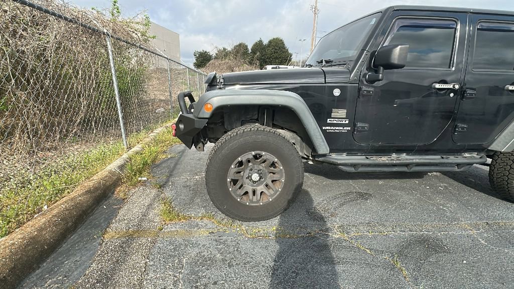 Used 2017 Jeep Wrangler Unlimited Sport image 2