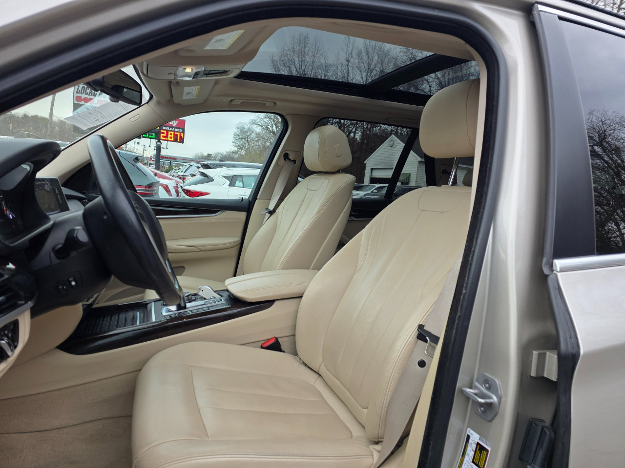 Used 2015 BMW X5 xDrive35i image 9