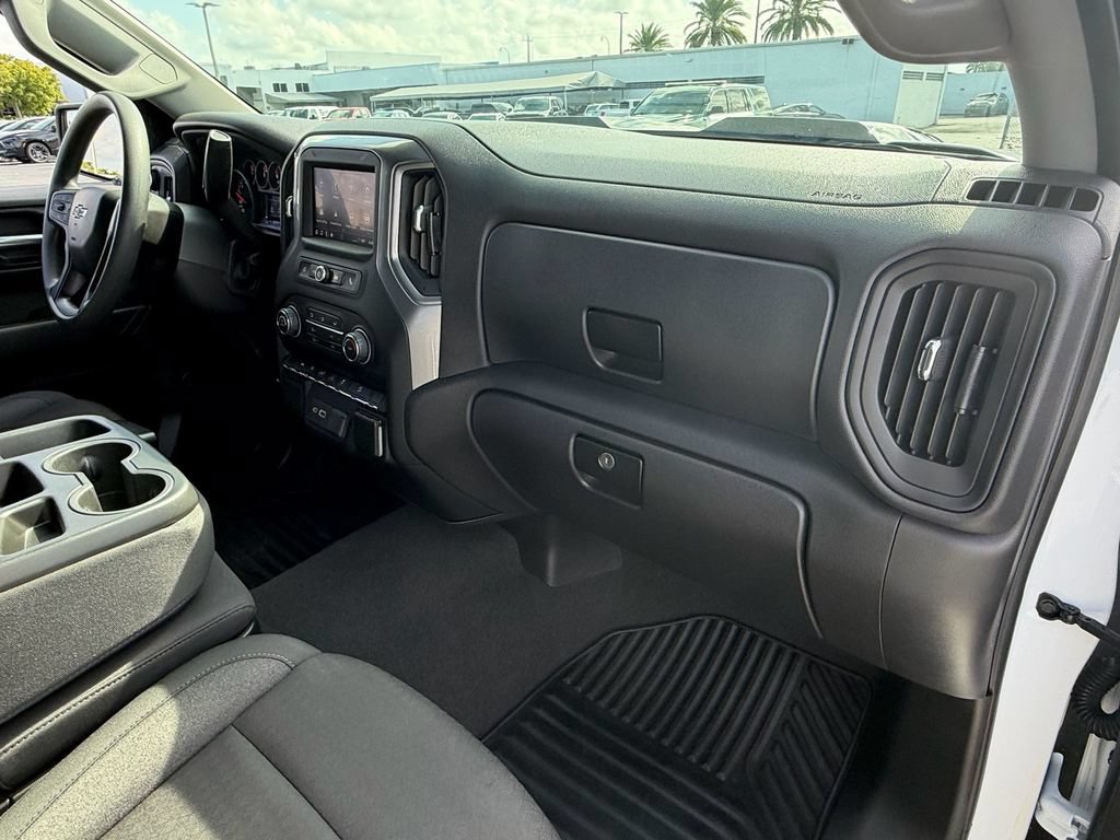 Certified 2024 Chevrolet Silverado 1500 Custom Trail Boss w/ Turbomax Blackout Package AWD/4WD image 18