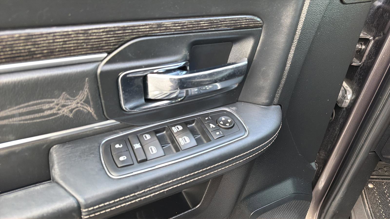 Used 2016 RAM 1500 Limited image 22