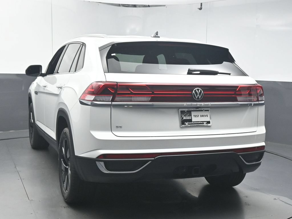 New 2026 Volkswagen Atlas Cross Sport SE FWD image 6