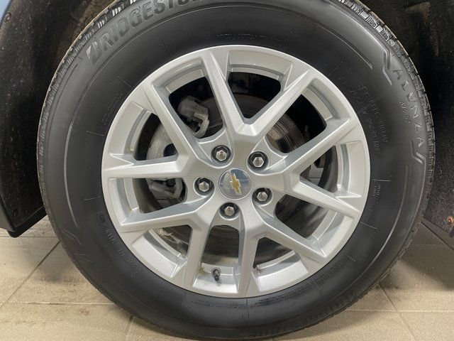 Used 2024 Chevrolet Equinox LS w/ LS Convenience Package AWD/4WD image 7