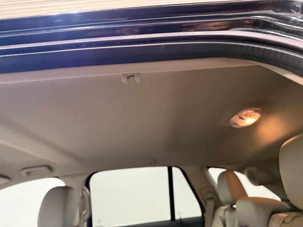 Used 2014 Ford Edge Limited FWD image 10