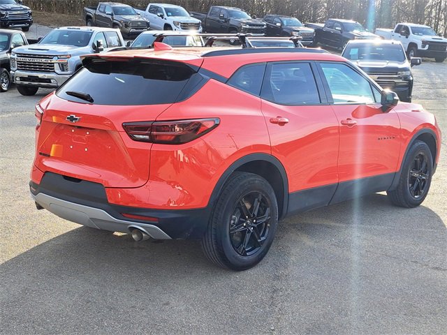 Used 2024 Chevrolet Blazer LT w/ Midnight/Sport Edition image 5
