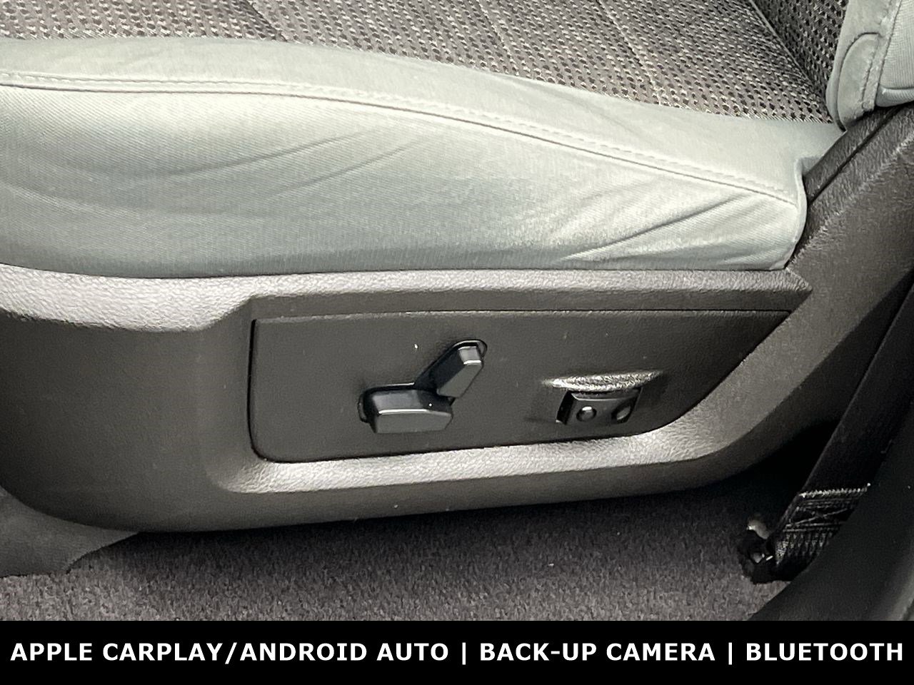 Used 2020 RAM 1500 Classic SLT AWD/4WD image 10