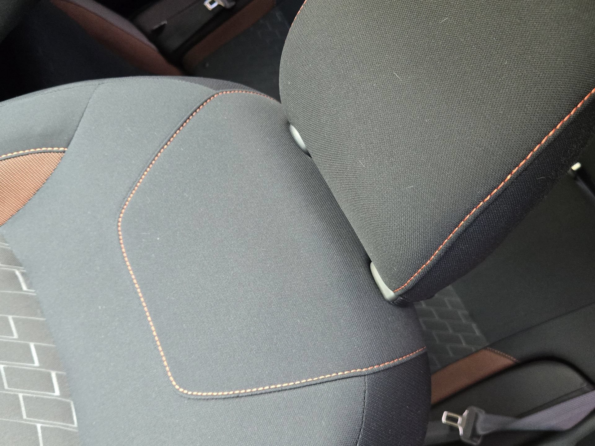 Used 2024 Nissan Kicks SR FWD image 23