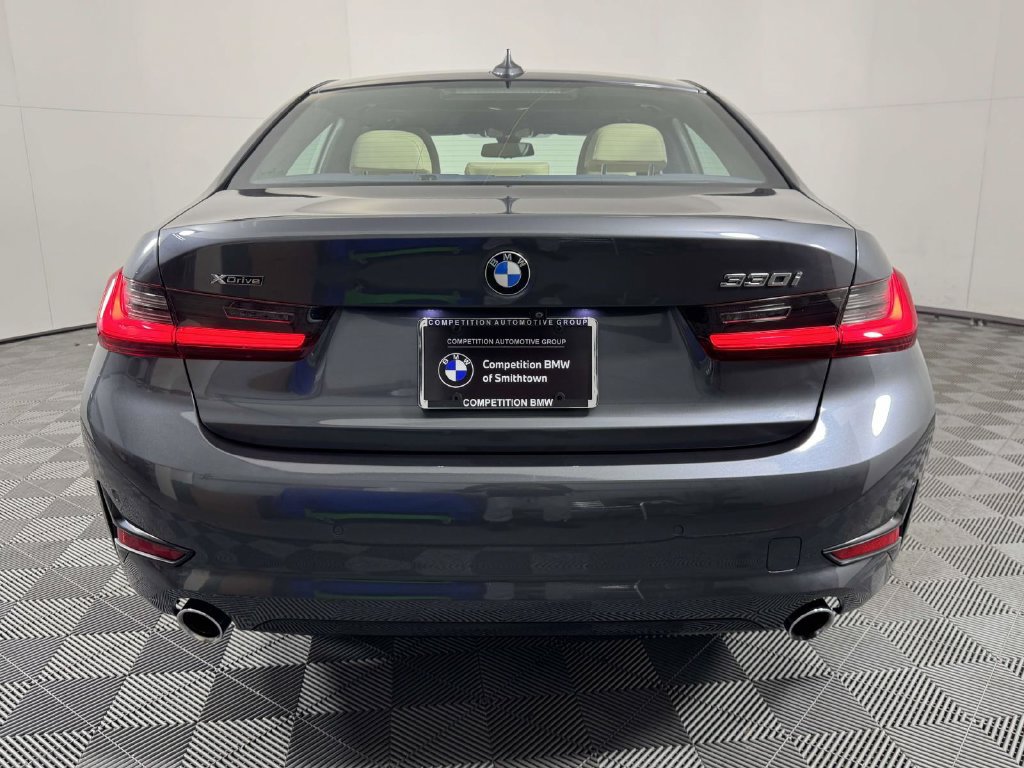 Used 2021 BMW 330i xDrive Sedan w/ Premium Package AWD/4WD image 9