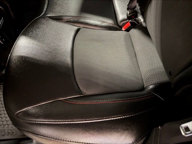 Used 2023 Jeep Compass Trailhawk image 18