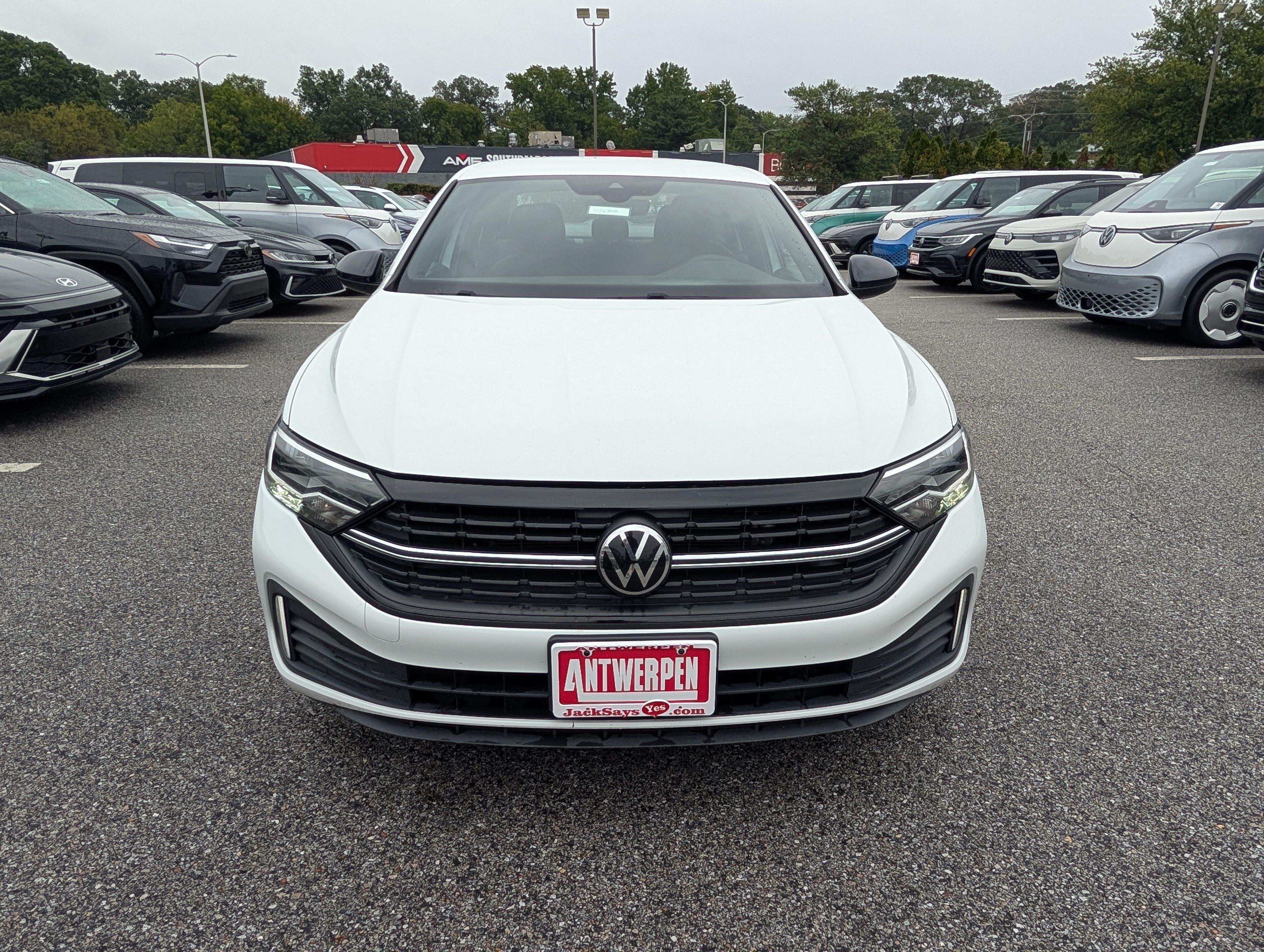 Used 2024 Volkswagen Jetta Sport FWD image 8